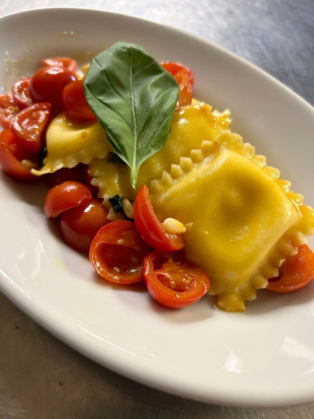 Scrigni ripieni di burrata pugliese